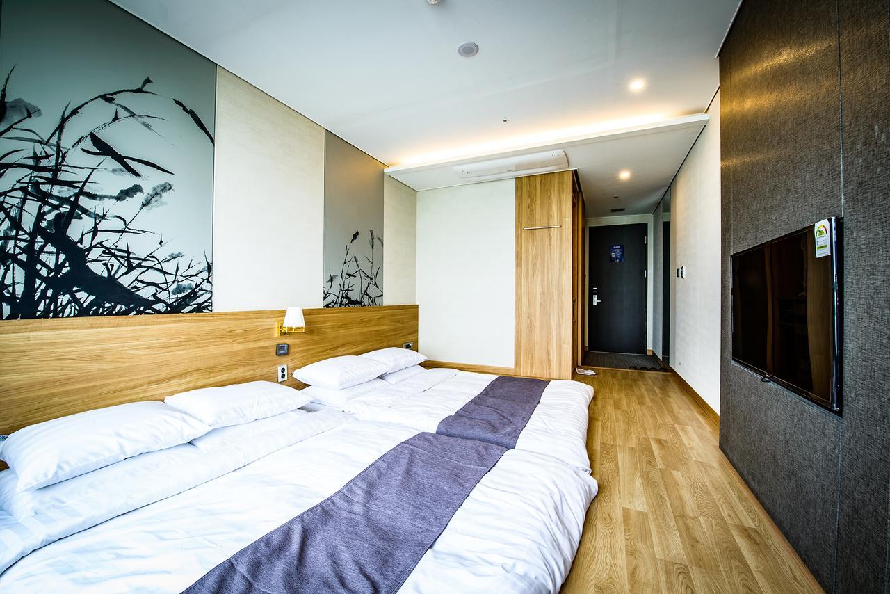 Utop Ubless Hotel Jeju Eksteriør billede