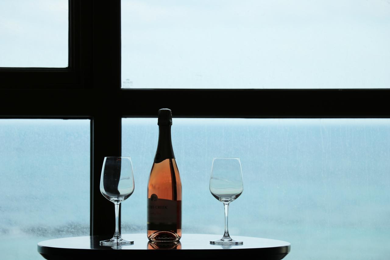 Utop Ubless Hotel Jeju Værelse billede
