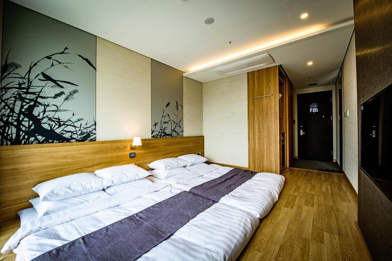 Utop Ubless Hotel Jeju Eksteriør billede